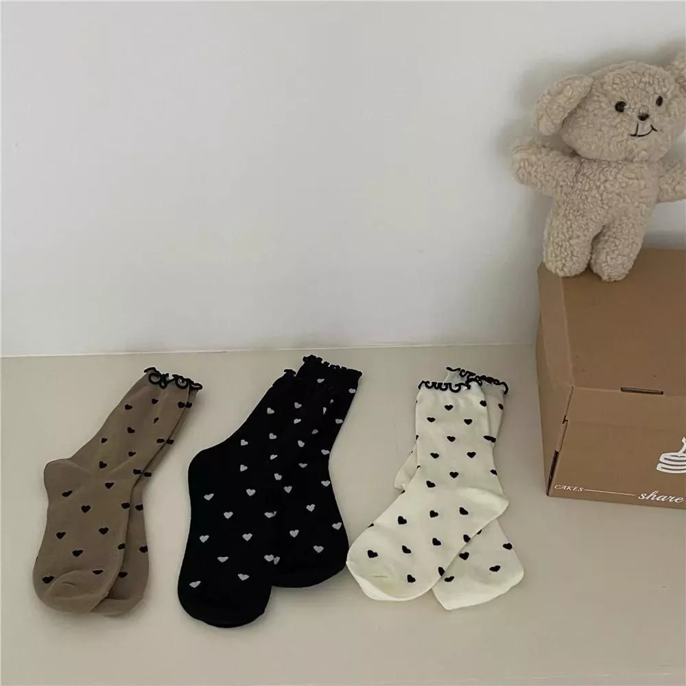 New Heart Print Socks Women Lolita Sweet Girls Kawaii Cute Ruffles Socks Japanese Style Autumn Winter Vintage Cotton Long Socks New Heart Print Socks Women Lolita Sweet Girls Kawaii Cute Ruffles Socks Japanese Style Autumn Winter Vintage Cotton Long Socks